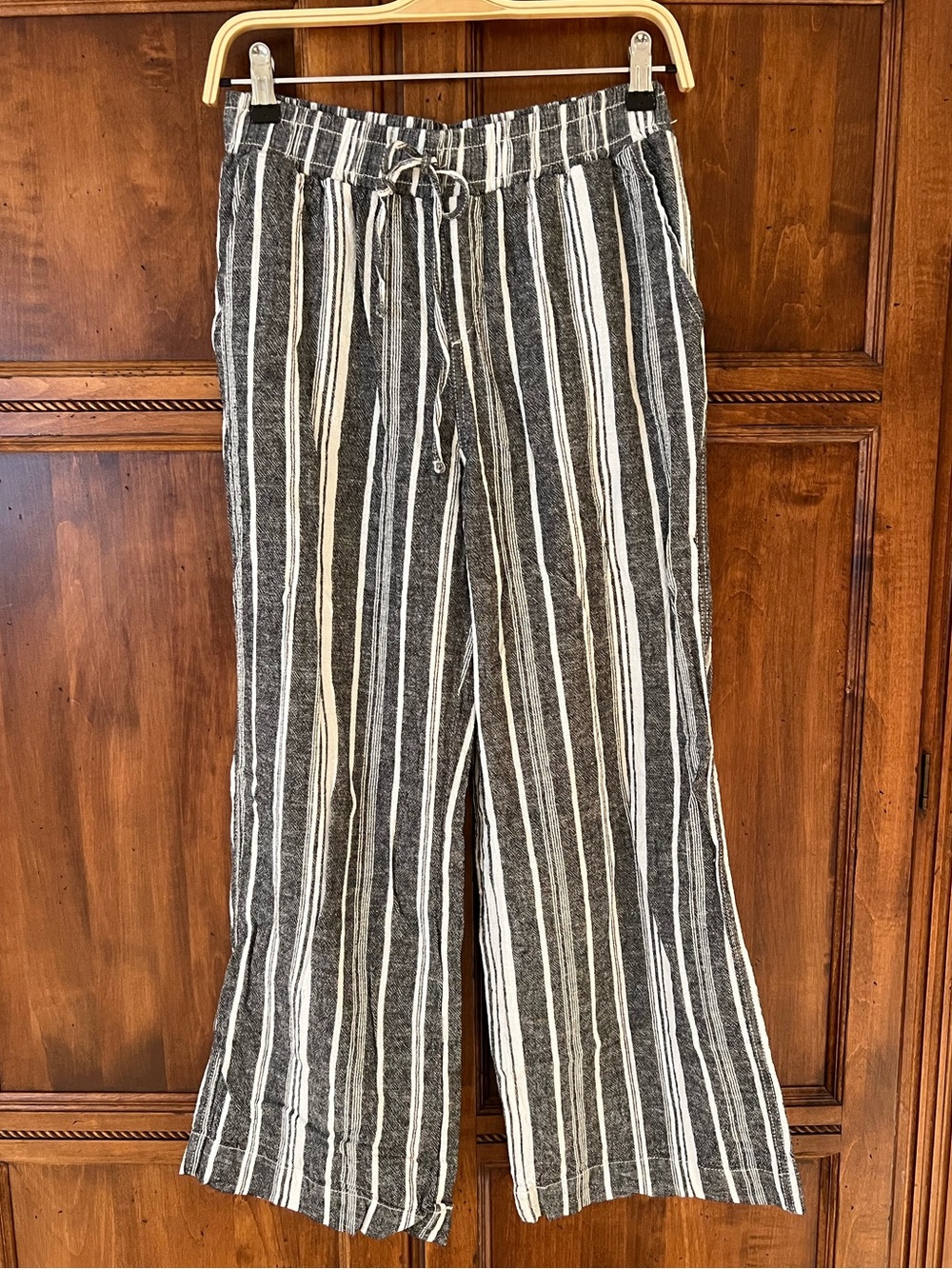 Briggs New York wide-leg Linen Blend pants | Size M | Gray & White | Like New